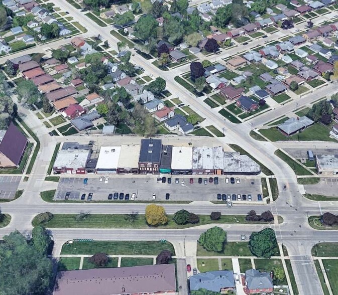 21571 Kelly Rd, Eastpointe, MI à louer - Aérien – Image 2 sur 2