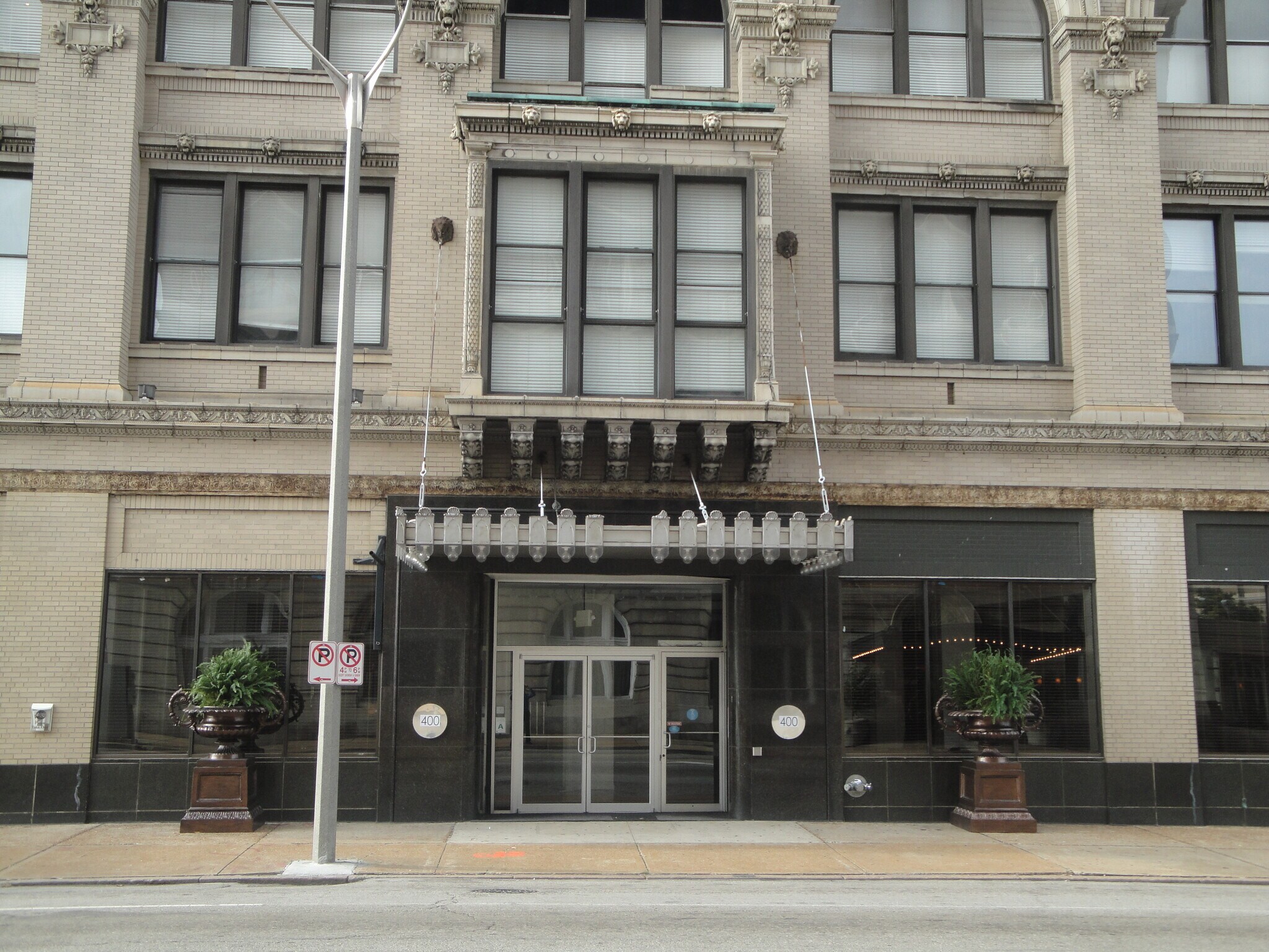 400 Washington Ave, Saint Louis, MO à louer Photo principale– Image 1 sur 2
