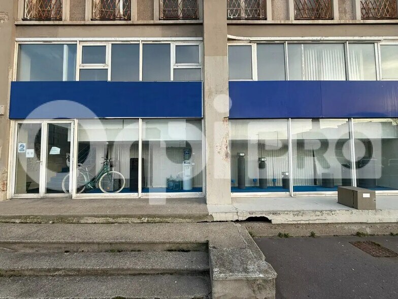Local commercial dans Le Havre à louer - Photo de l’immeuble – Image 1 sur 12