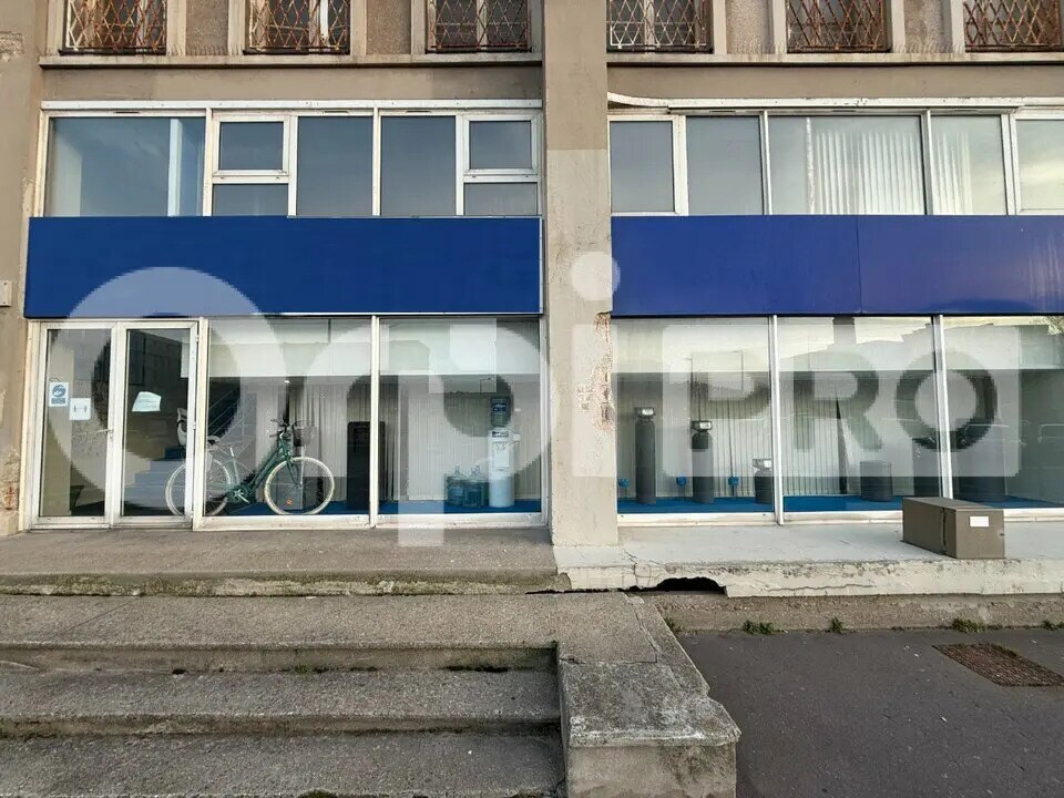 Local commercial dans Le Havre à louer Photo de l’immeuble– Image 1 sur 13