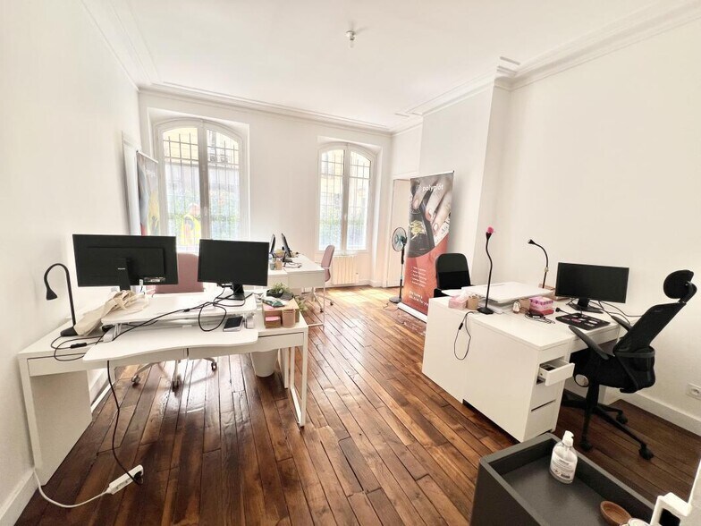 Bureau dans Paris à louer - Photo de l’immeuble – Image 3 sur 8