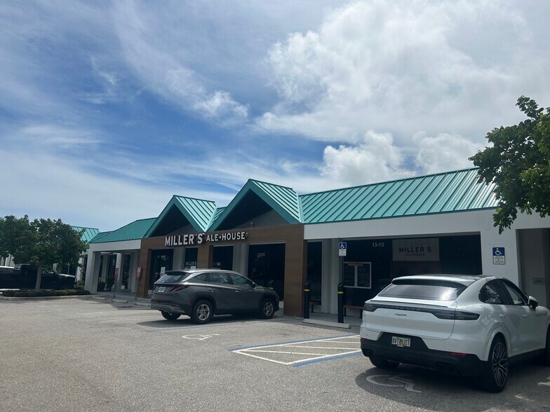 115 Banyan St, Jupiter, FL à louer - Photo de l’immeuble – Image 2 sur 4