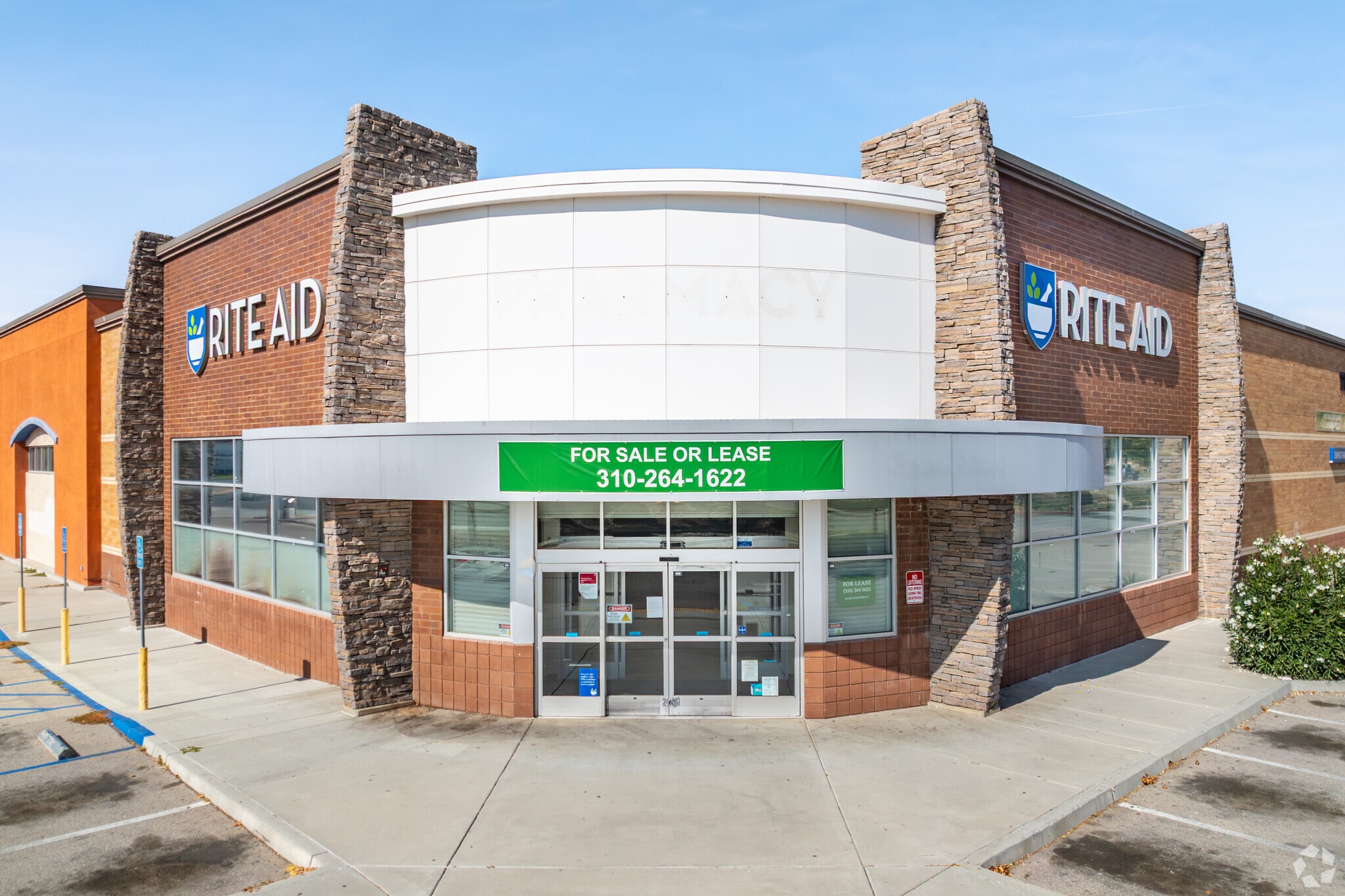 1180 N State St, San Jacinto, CA à louer Photo de l’immeuble– Image 1 sur 14