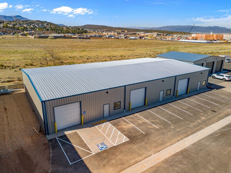 2351 W 850 N, Cedar City, UT à louer - Photo de l’immeuble – Image 3 sur 29