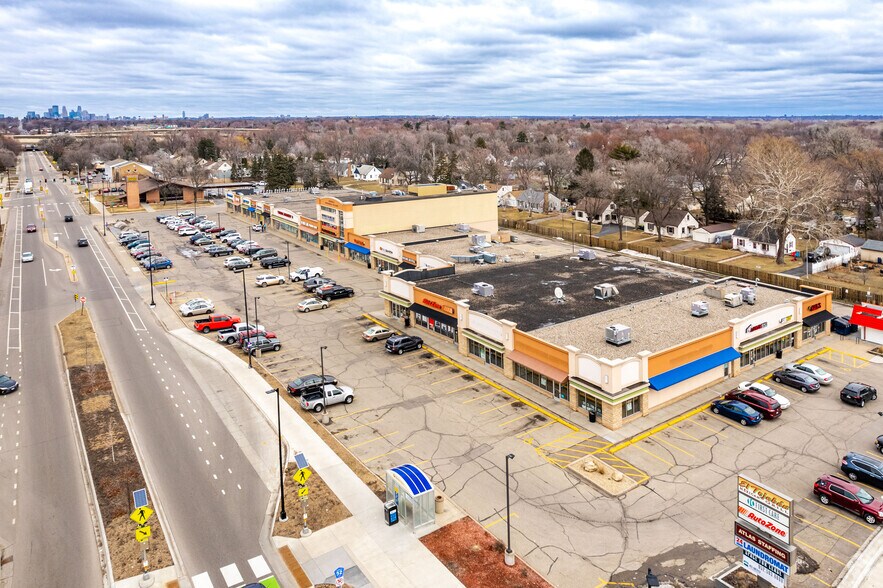 10 E 66th St, Minneapolis, MN à louer - Aérien – Image 3 sur 13