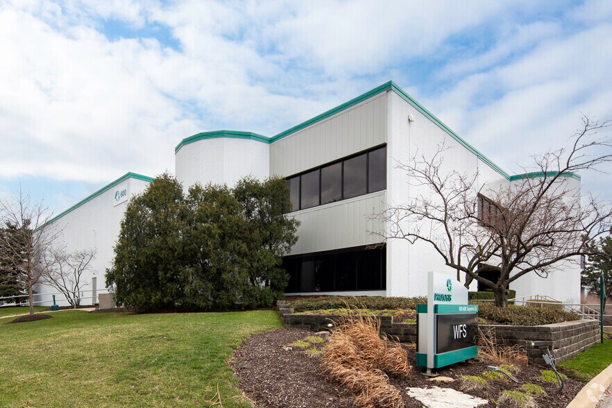 600-608 Supreme Dr, Bensenville, IL à louer - Photo de l’immeuble – Image 2 sur 8