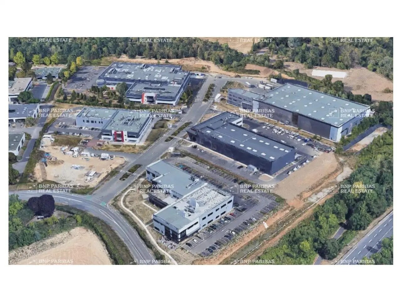Local d'activités dans Saclay à vendre Photo de l’immeuble– Image 1 sur 5