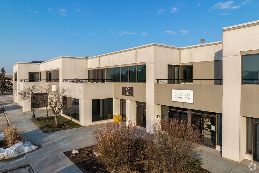 2595 Skymark Ave, Mississauga, ON à louer - Photo de l’immeuble – Image 3 sur 5