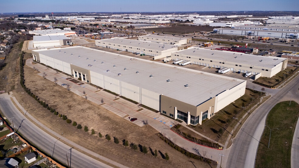 8300 South Freeway, Fort Worth, TX à louer - Aérien – Image 2 sur 2