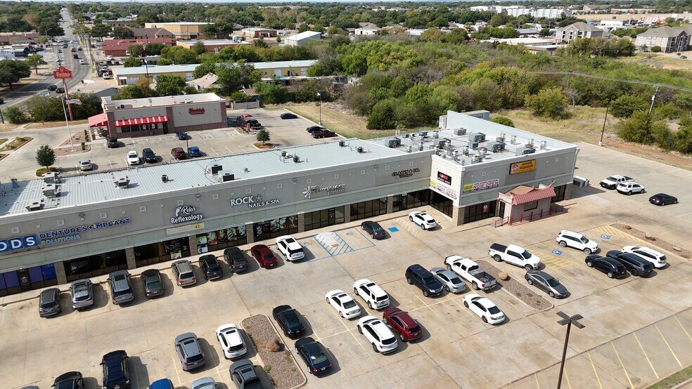 Town Square Shopping Center portefeuille de 2 biens à vendre sur LoopNet.fr - Vidéo sur l’annonce professionnelle – Image 2 sur 5