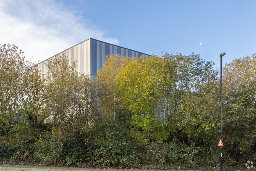 Puma Way, Coventry à louer - Photo de l’immeuble – Image 2 sur 2