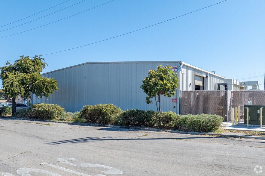 301 E Laurel Ave, Lompoc, CA à vendre - Photo de l’immeuble – Image 3 sur 20