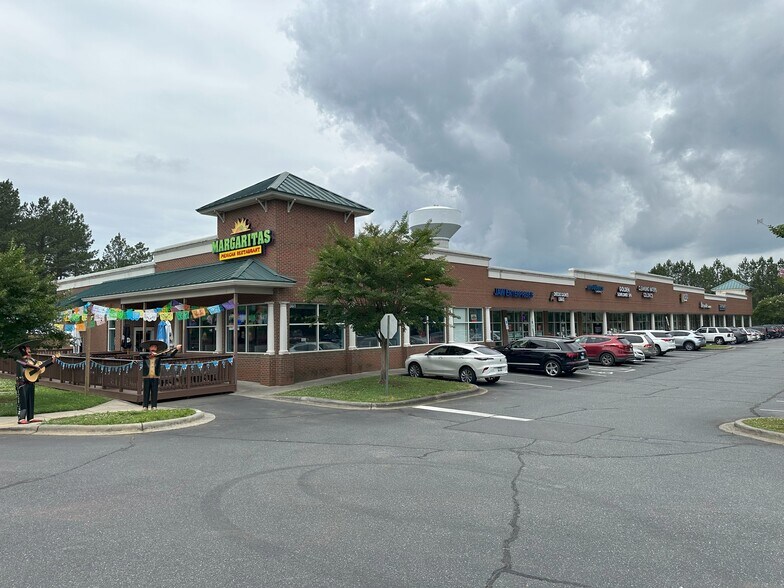 3075 Highway 21, Fort Mill, SC à louer - Photo de l’immeuble – Image 1 sur 5