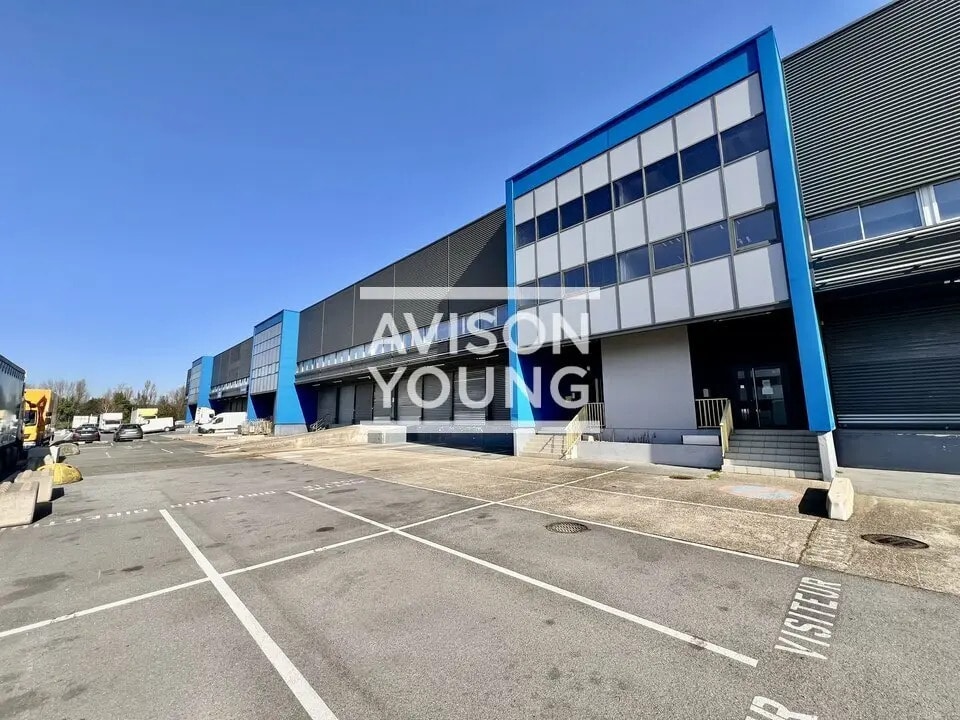 Local d’activités dans Aulnay-sous-Bois à louer Photo de l’immeuble– Image 1 sur 10