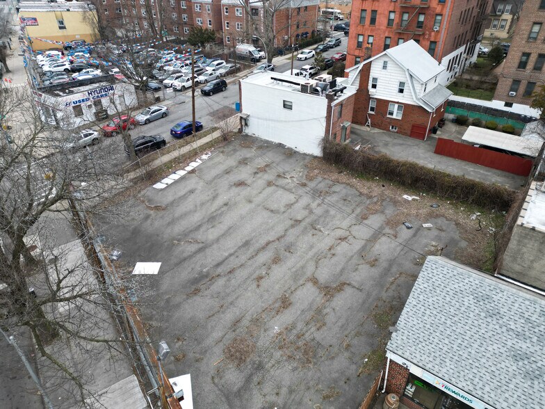202-01 Northern Blvd, Bayside, NY à louer - Aérien – Image 3 sur 7