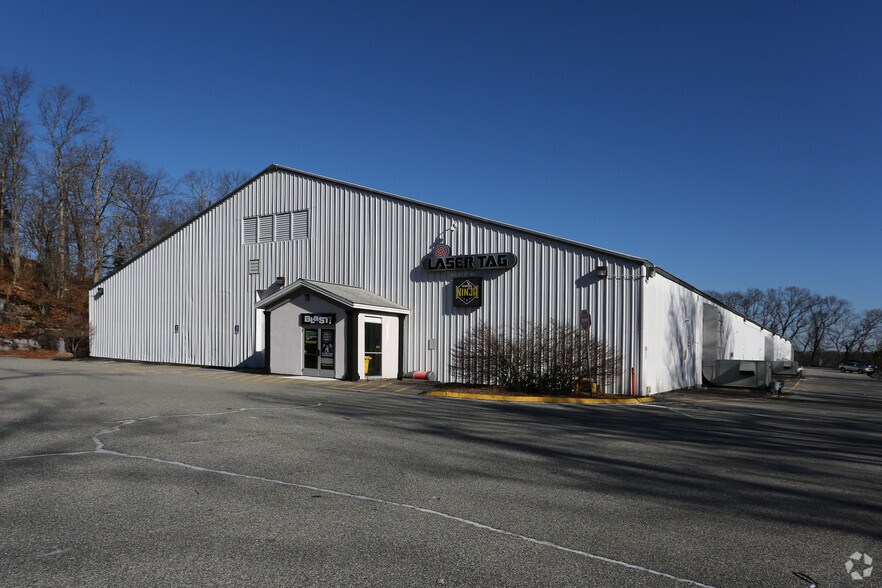 6 Fargo Rd, Waterford, CT à vendre - Photo de l’immeuble – Image 2 sur 2