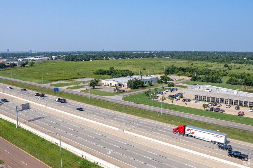 10001 Broadway Ext, Oklahoma City, OK à louer - Aérien – Image 3 sur 10