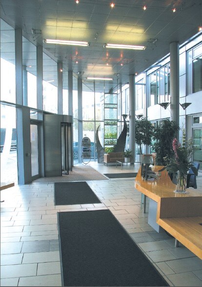 40 Torphichen St, Edinburgh à louer - Hall d’entrée – Image 3 sur 15