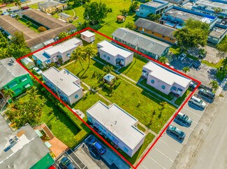 Plus de détails pour 2432 Taylor St, Hollywood, FL - Logement à vendre