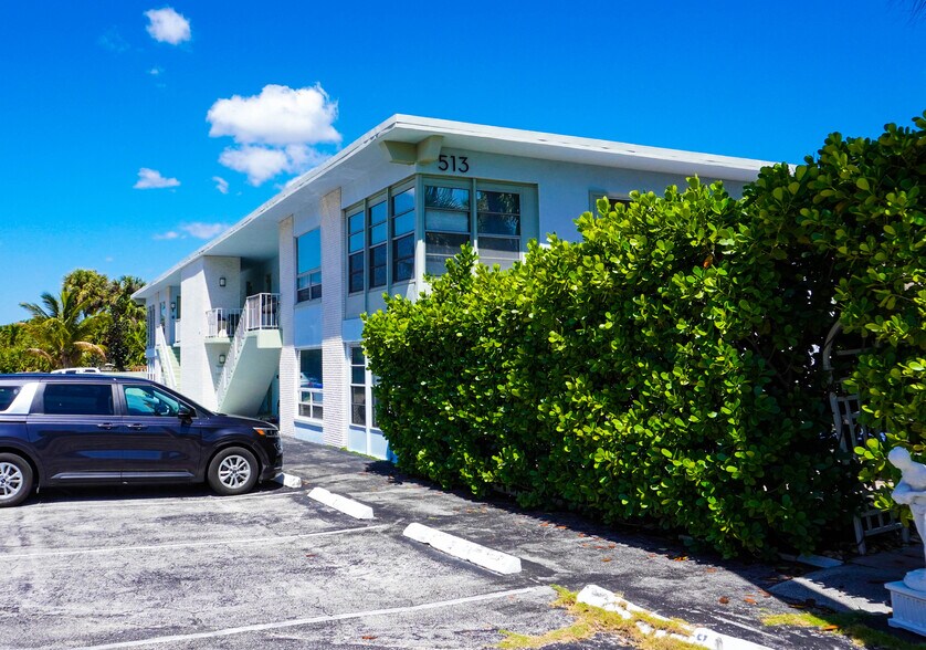 513 S Ocean Blvd, Pompano Beach, FL à vendre - Photo de l’immeuble – Image 3 sur 12