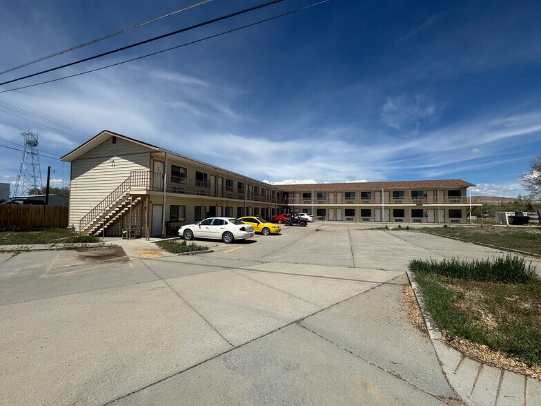 206 E Main St, Rangely, CO à vendre - Photo de l’immeuble – Image 1 sur 15