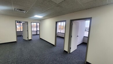 20800 Southfield Rd, Southfield, MI à louer Photo intérieure– Image 2 sur 5