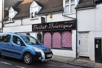 39 Smith St, Warwick à louer Photo principale– Image 1 sur 2