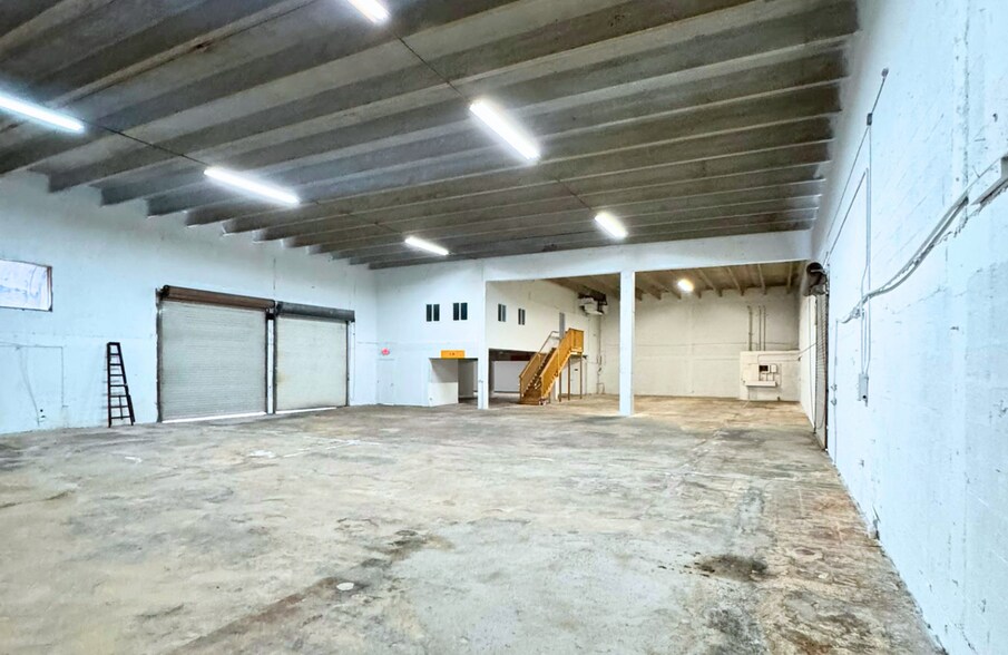 7460-7580 NW 82nd St, Medley, FL à louer - Photo de l’immeuble – Image 3 sur 16