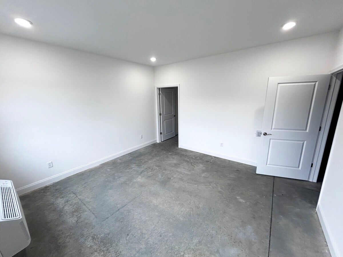 405 Red Squirrel St, Bowling Green, KY 42103 - Lot 200 - - Photo intérieure - Image 2 of 5