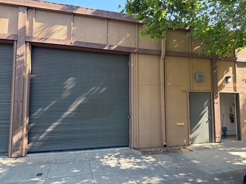 727-733 Dwight Way, Berkeley, CA à louer - Photo de l’immeuble – Image 2 sur 10