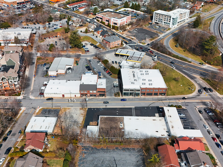 176 Broadway St, Asheville, NC à vendre - Photo principale – Image 1 sur 24