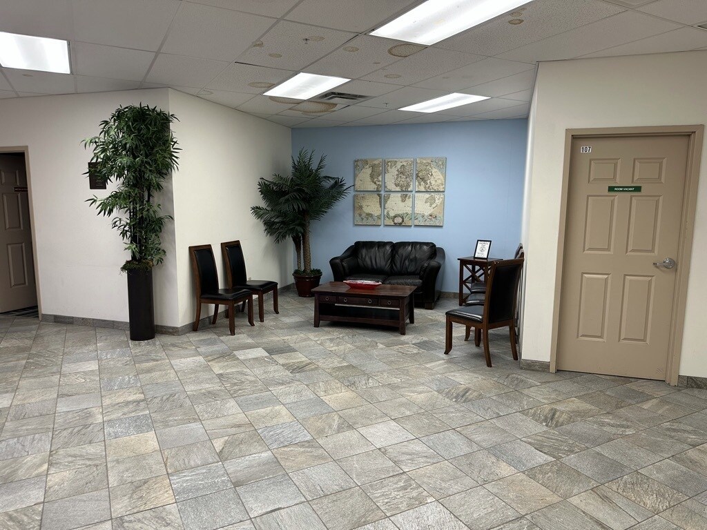 652-682 S Ogden St, Buffalo, NY à louer Photo intérieure– Image 1 sur 13