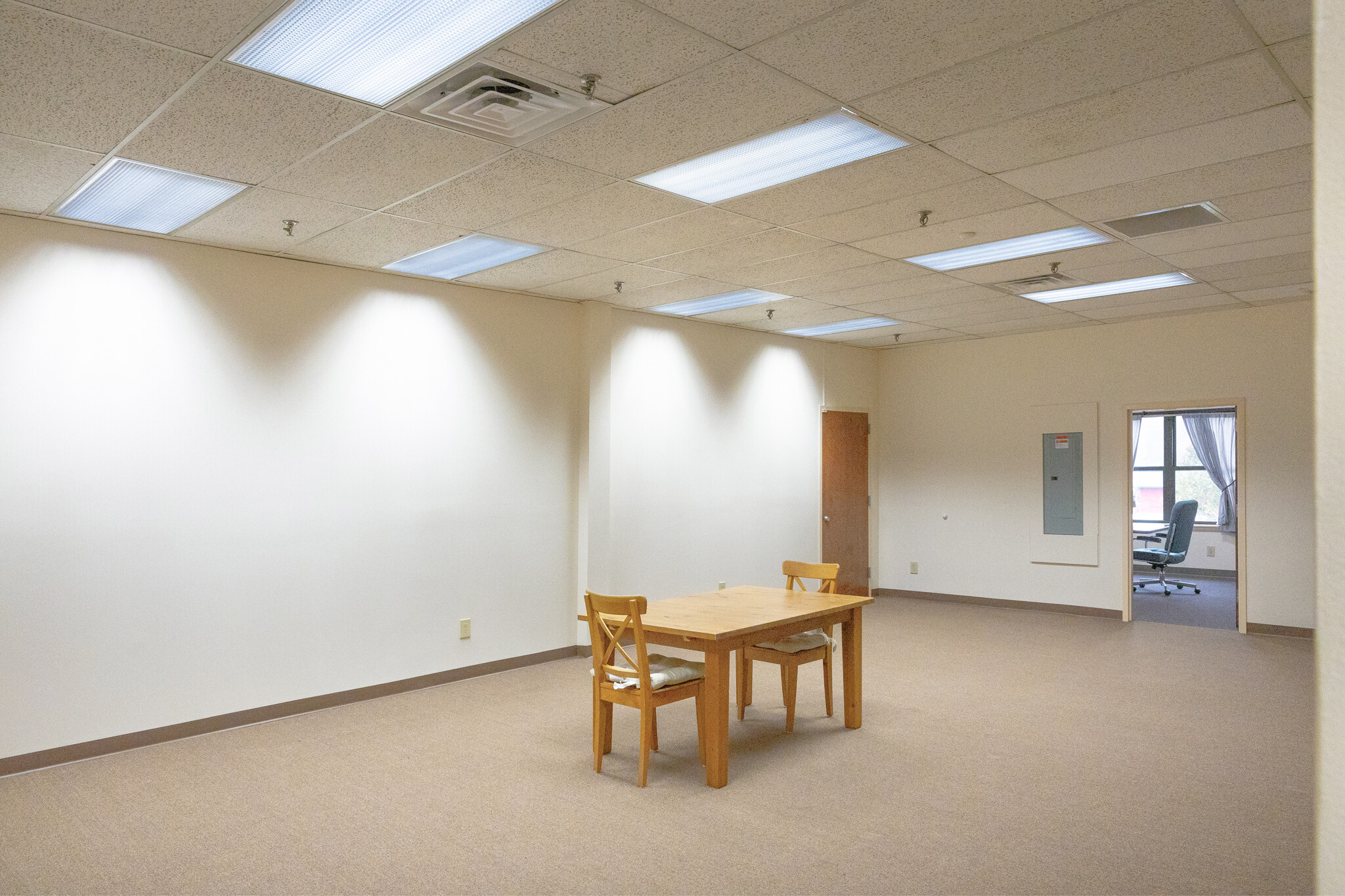 202-206 Pegasus Ave, Northvale, NJ à louer Photo intérieure– Image 1 sur 7