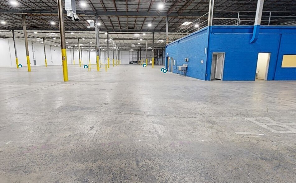 77-79 Metro Way, Secaucus, NJ à louer - Numérisation 3D Matterport – Image 2 sur 5