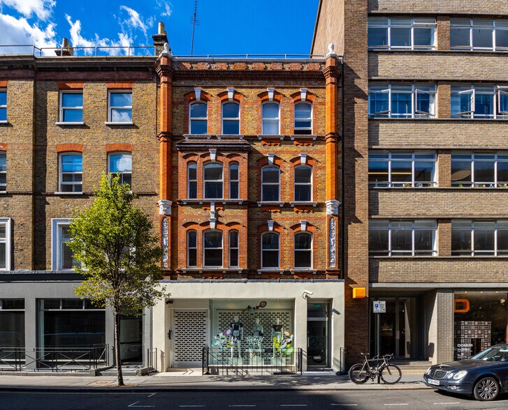 26 Eastcastle St, Londres à louer - Photo de l’immeuble – Image 3 sur 12