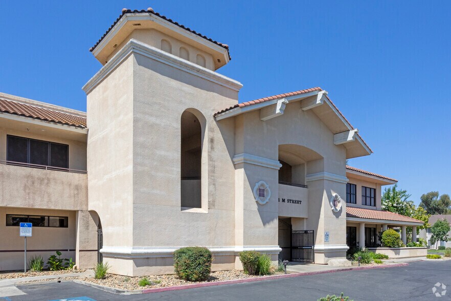 3351 M St, Merced, CA à louer - Photo de l’immeuble – Image 2 sur 4