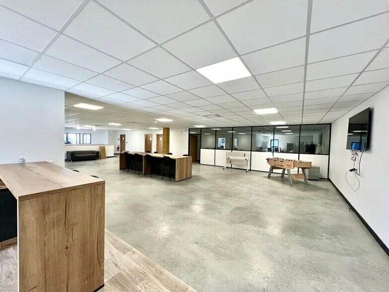 Local d’activités dans Montivilliers à louer - Photo intérieure – Image 2 sur 5