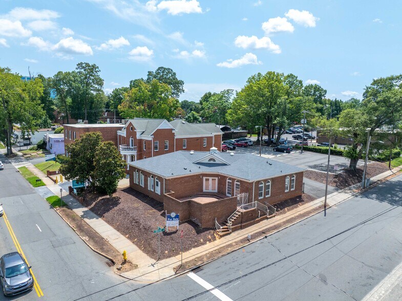 1500 E 4th, Charlotte, NC à vendre - Photo de l’immeuble – Image 1 sur 11