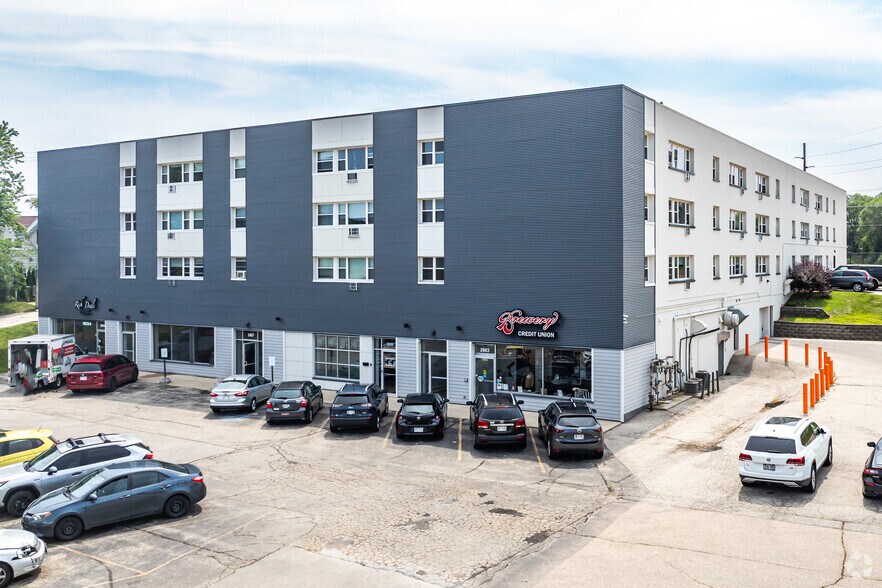 2863-2867 S Kinnickinnic Ave, Milwaukee, WI à louer - Photo principale – Image 1 sur 14