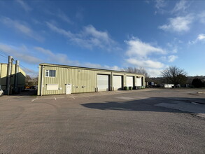 Peamore Truck Centre, Exeter à louer Photo intérieure– Image 1 sur 5
