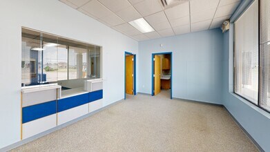 1624-1644 E State Road 44, Shelbyville, IN à louer Numérisation 3D Matterport– Image 1 sur 9