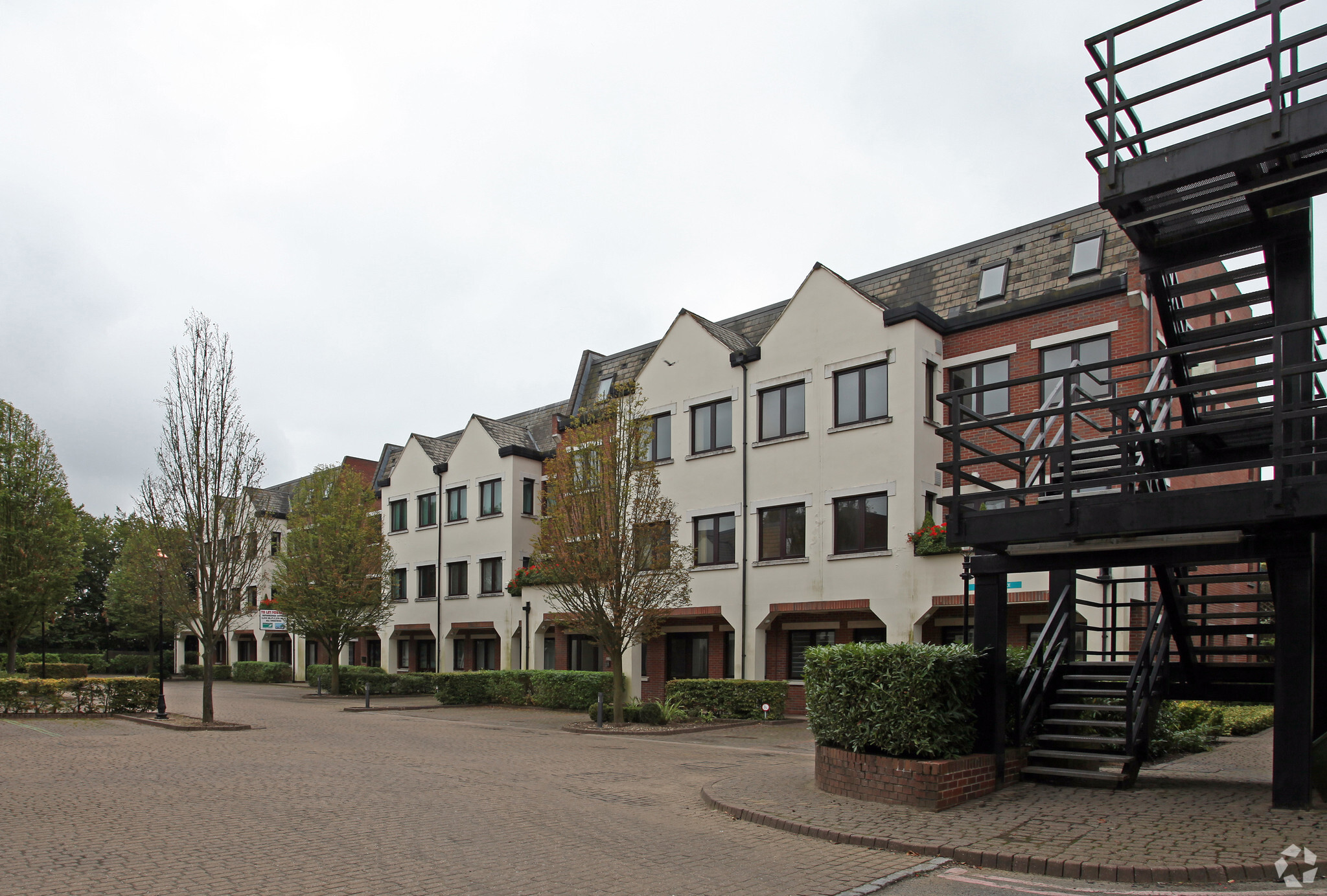 Twyford Place, Lincoln Rd, High Wycombe à louer Photo de l’immeuble– Image 1 sur 21