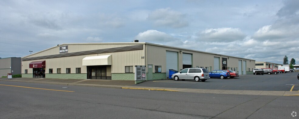1030 Tyinn St, Eugene, OR à louer - Photo de l’immeuble – Image 3 sur 4