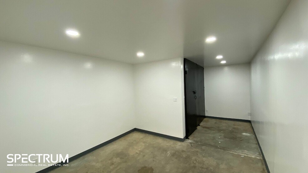 14538-14540 Keswick St, Van Nuys, CA à louer - Photo de l’immeuble – Image 2 sur 5