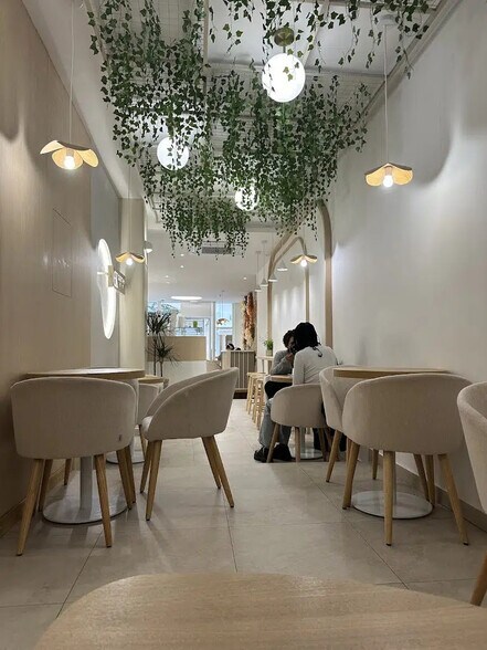 23 Rue Dauphine, Paris à vendre - Photo de l’immeuble – Image 2 sur 5