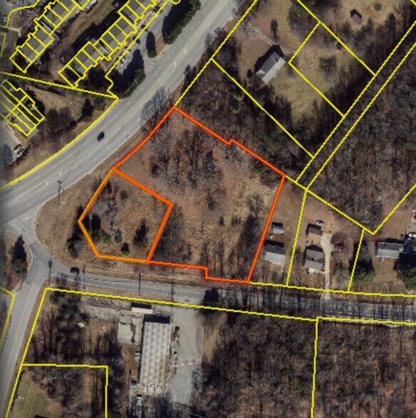 831-833 Guilford College Rd, Greensboro, NC à vendre - Photo de l’immeuble – Image 2 sur 9