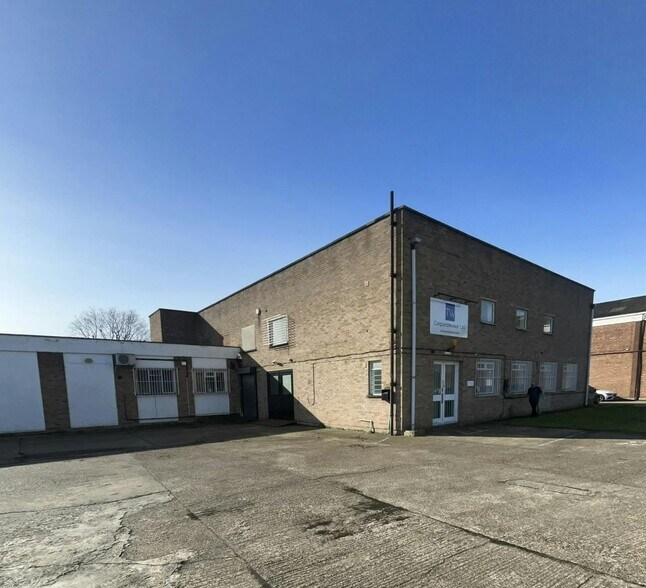 New Ford Rd, Waltham Cross à vendre - Photo de l’immeuble – Image 1 sur 11