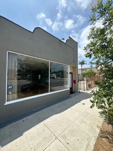 1616 W Magnolia Blvd, Burbank, CA à louer - Photo de l’immeuble – Image 3 sur 10