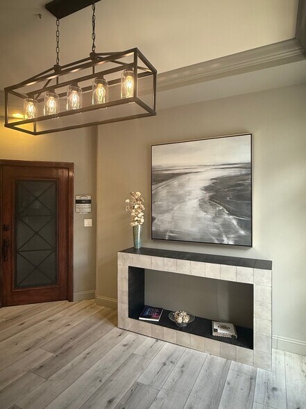 215 N Howard Ave, Tampa, FL à louer - Photo de l’immeuble – Image 3 sur 10