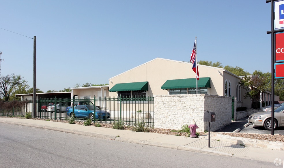 5150 N Loop 1604, San Antonio, TX à vendre - Photo de l’immeuble – Image 2 sur 5